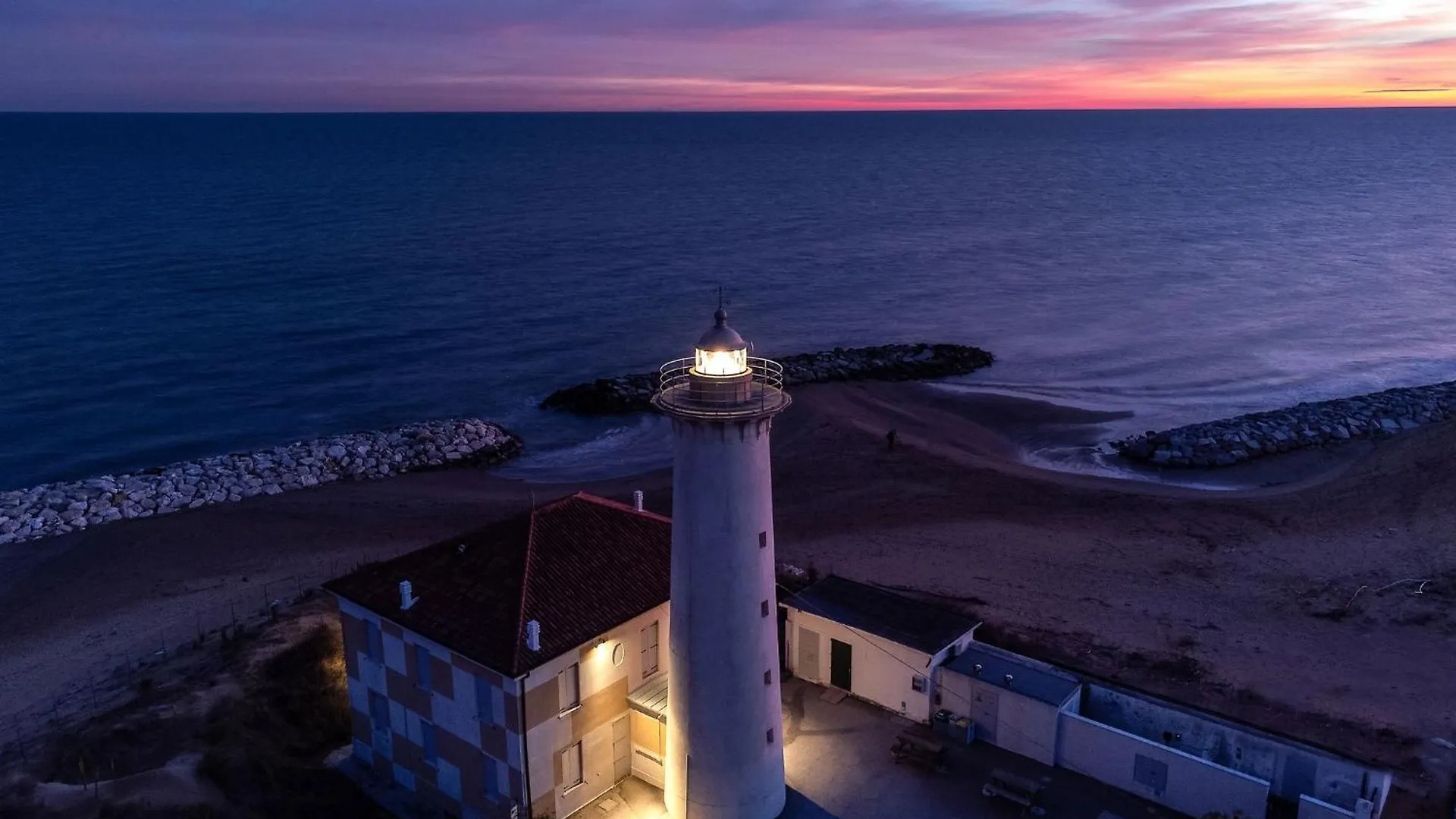 Nice Flat For Six Guests By The Sea - Beahost Bibione Italy